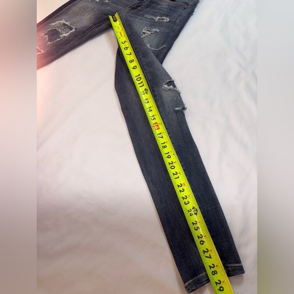 American Eagle Size 2 Dark Wash Distressed Hi Rise Skinny Jegging Jeans - Picture 4 of 9